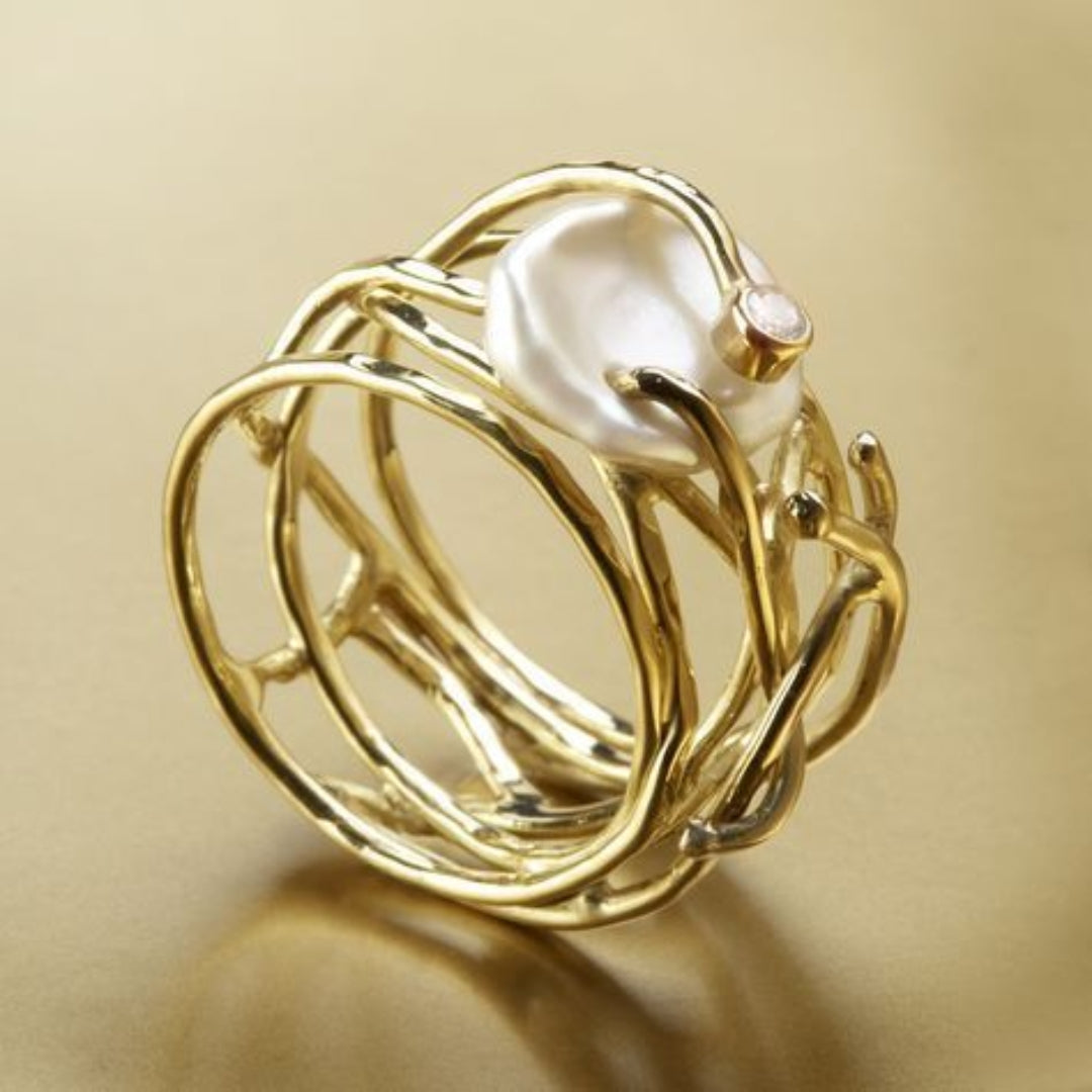 Noémie™ - ELEGANT THIN GOLD AND PEARL RING