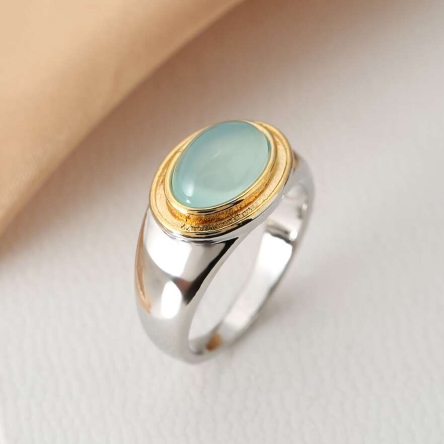 Ophélie™ - VINTAGE GREEN MOONSTONE RING WITH ELEGANT DESIGN