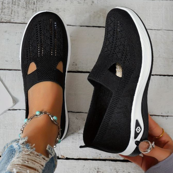 STRIDEKNIT™ - WOMEN'S SHOES WITH FLEXIBLE COMFORT