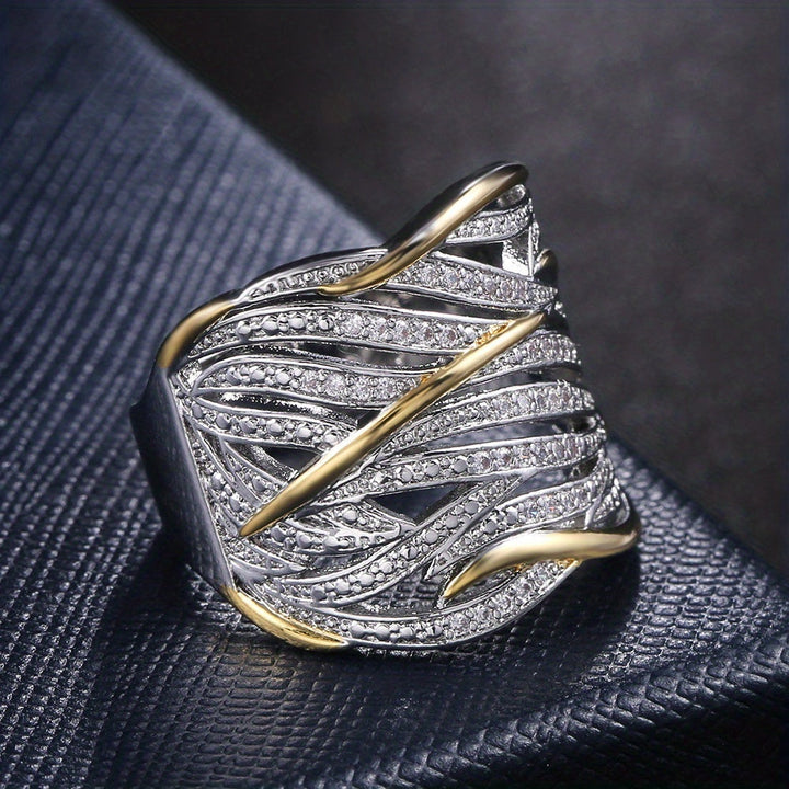 Estelle™ - ELEGANT MULTILAYERED TWIST RING