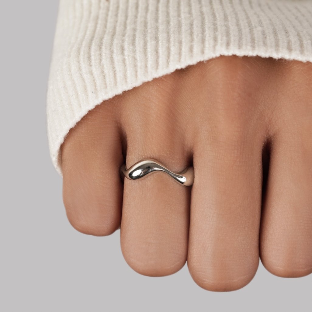 Camille™ - MINIMALIST RING WITH ELEGANT DESIGN