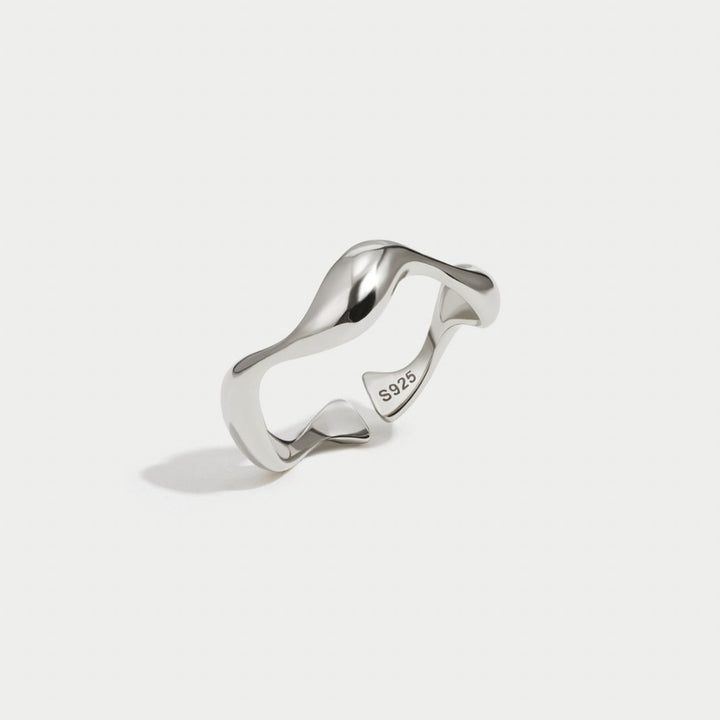Camille™ - MINIMALIST RING WITH ELEGANT DESIGN