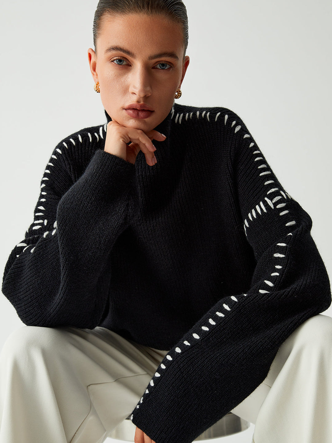 Chloe™ - OVERSIZED MOCK NECK SWEATER WITH A RELAXED FIT