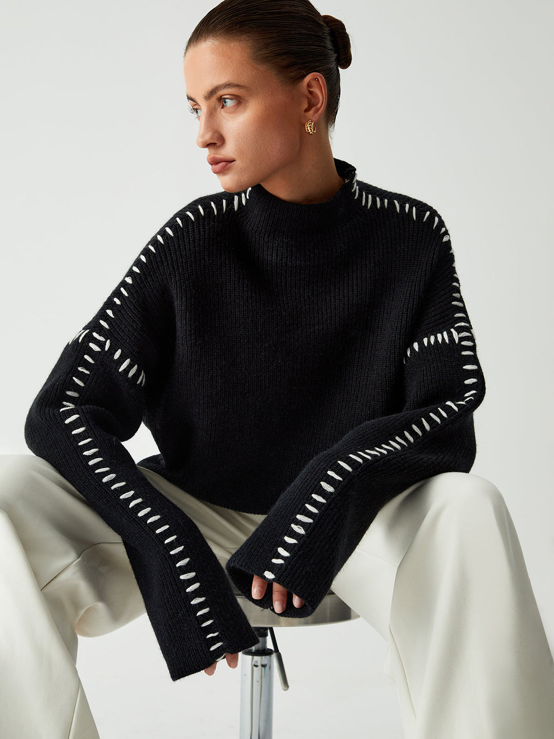 Chloe™ - OVERSIZED MOCK NECK SWEATER WITH A RELAXED FIT