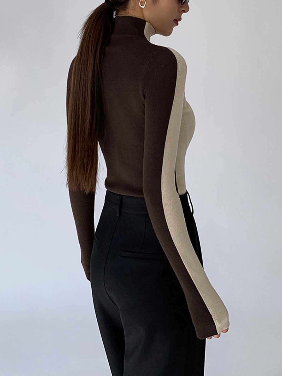 Sophia™ - REVERSIBLE LONG SLEEVE KNIT TOP WITH TWO-TONE DESIGN