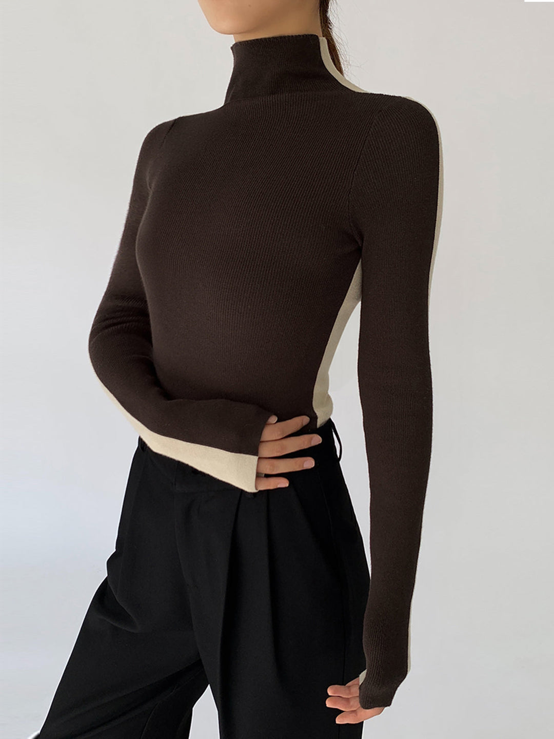 Sophia™ - REVERSIBLE LONG SLEEVE KNIT TOP WITH TWO-TONE DESIGN