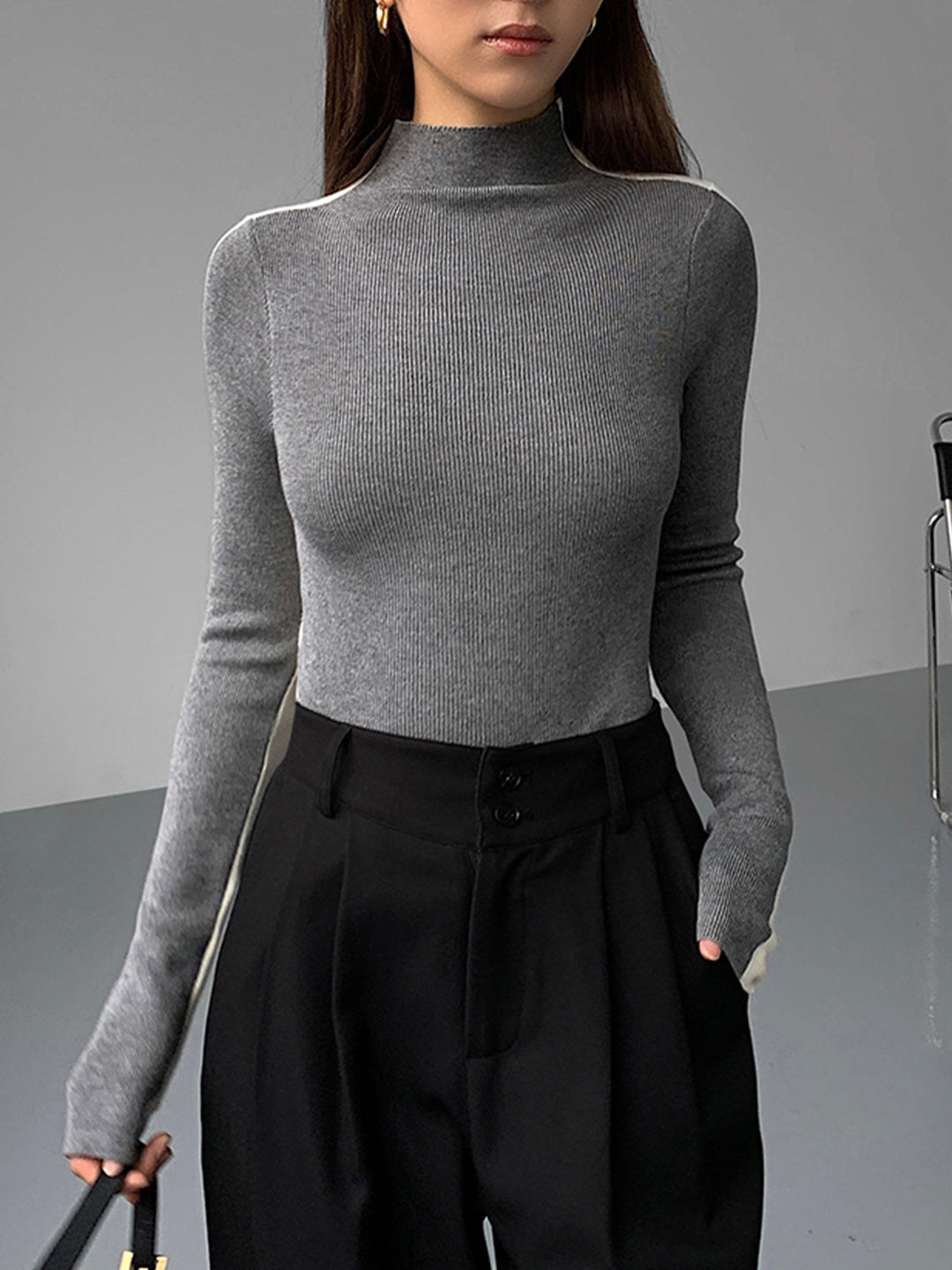 Sophia™ - REVERSIBLE LONG SLEEVE KNIT TOP WITH TWO-TONE DESIGN