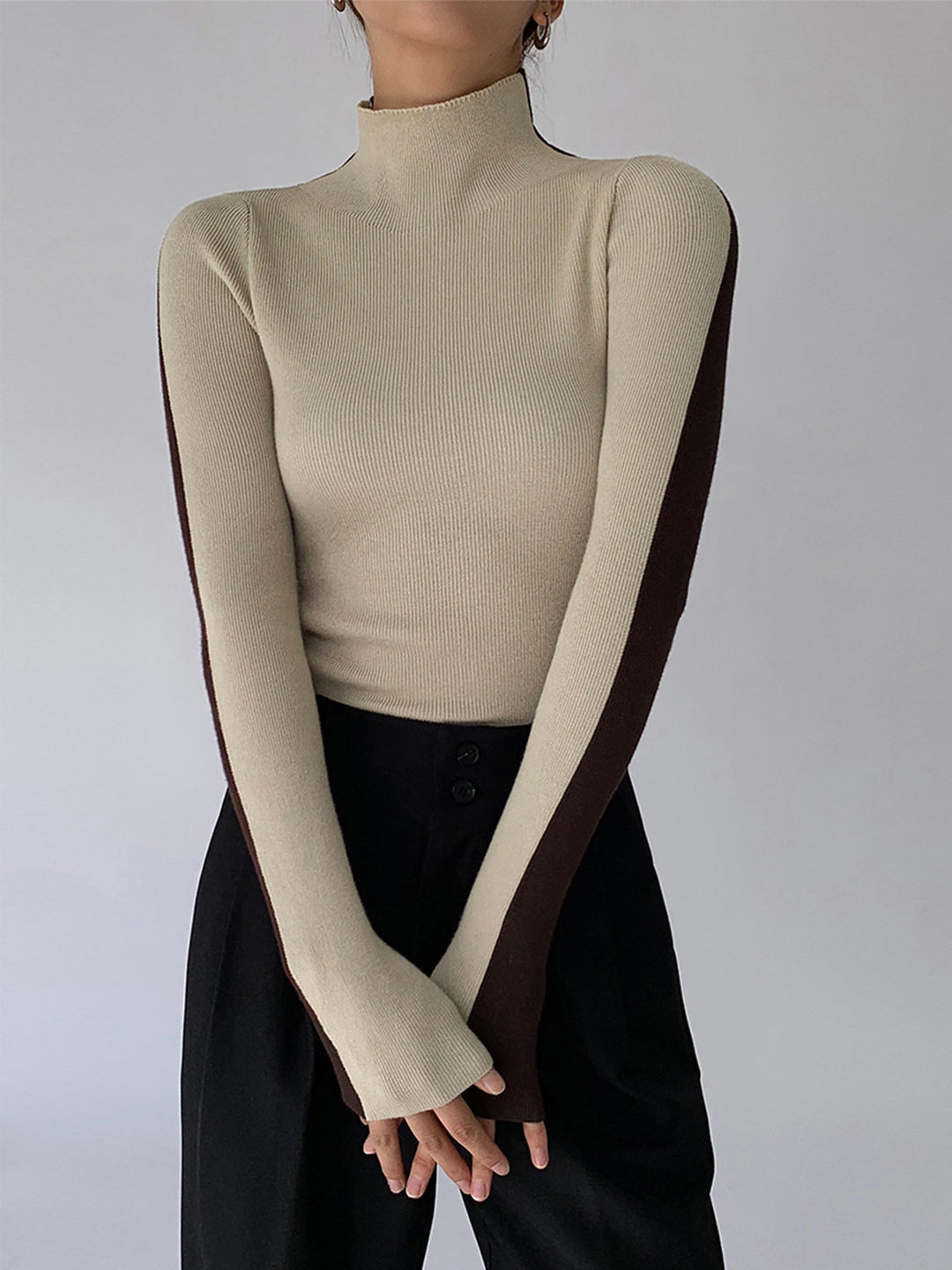 Sophia™ - REVERSIBLE LONG SLEEVE KNIT TOP WITH TWO-TONE DESIGN