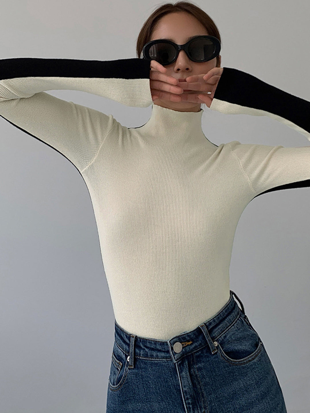 Sophia™ - REVERSIBLE LONG SLEEVE KNIT TOP WITH TWO-TONE DESIGN