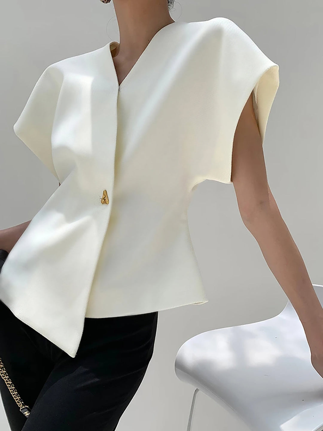 Sorenna™ - ELEGANT V-NECK BLOUSE WITH BUTTON DETAIL