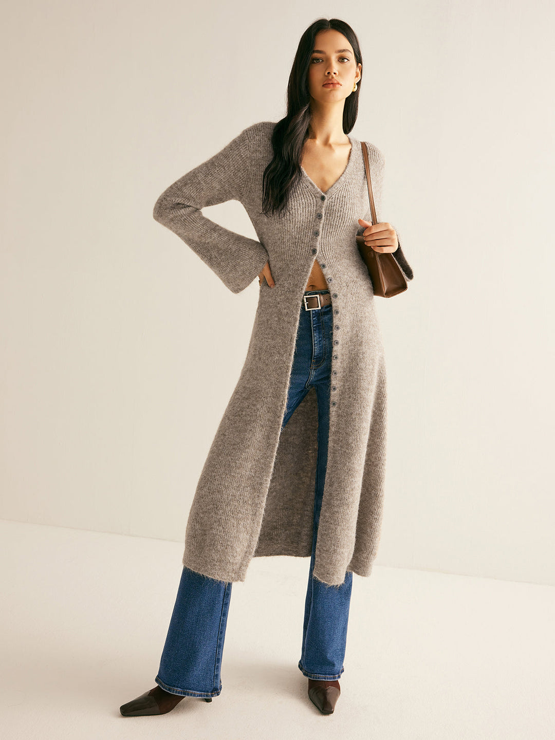 Ellie™ - ELEGANT V-NECK SWEATER DRESS WITH SPLIT DETAIL