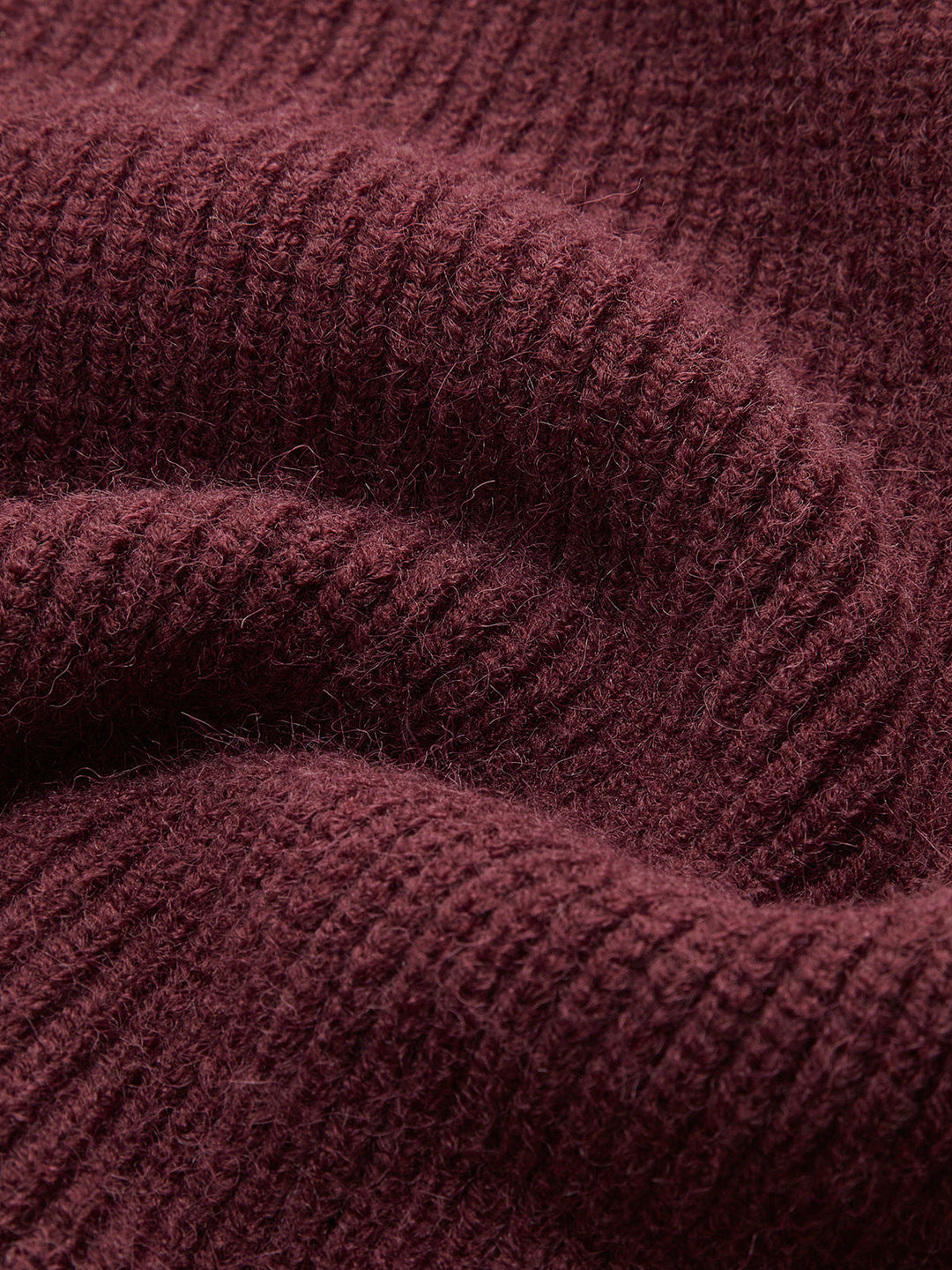 Chloe™ - OVERSIZED MOCK NECK SWEATER WITH A RELAXED FIT