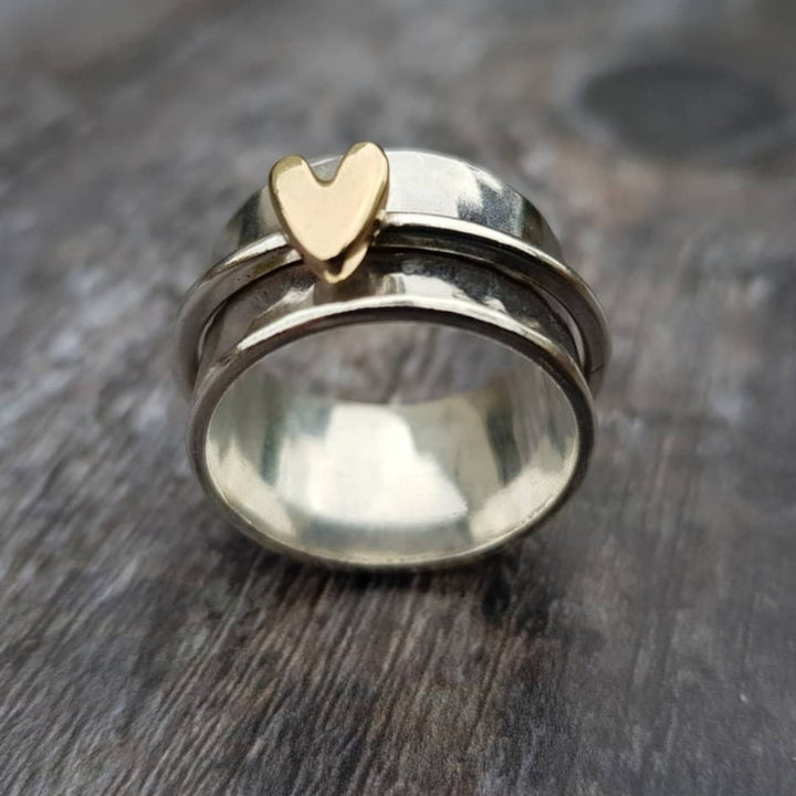Thérèse™ - ELEGANT SILVER RING WITH GOLDEN HEART DESIGN