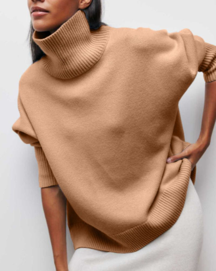 Avalyn™ - ELEGANT TUNIC WITH ROLLED COLLAR