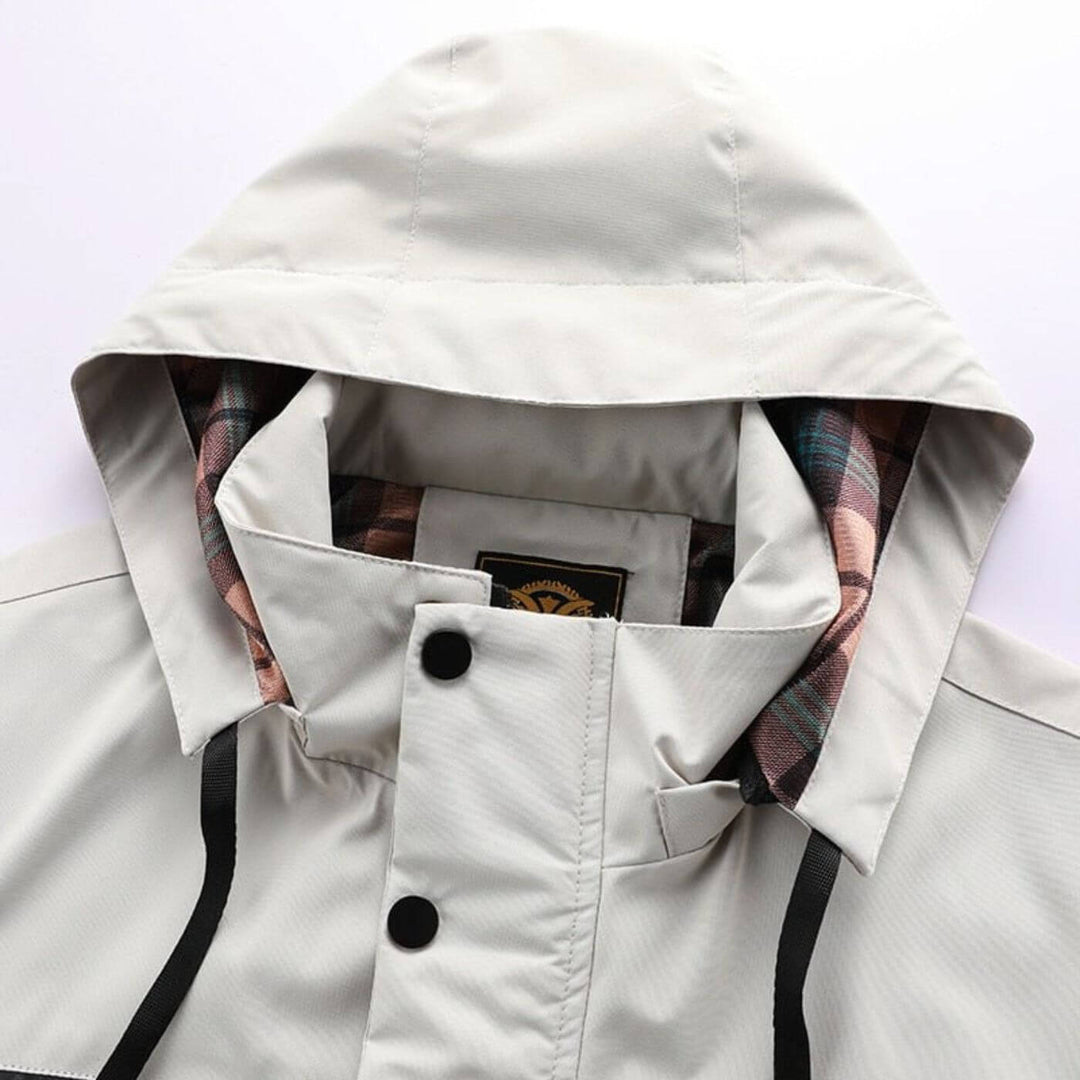Caius™ - WATERPROOF OUTDOOR JACKET WITH FUNCTIONAL DESIGN
