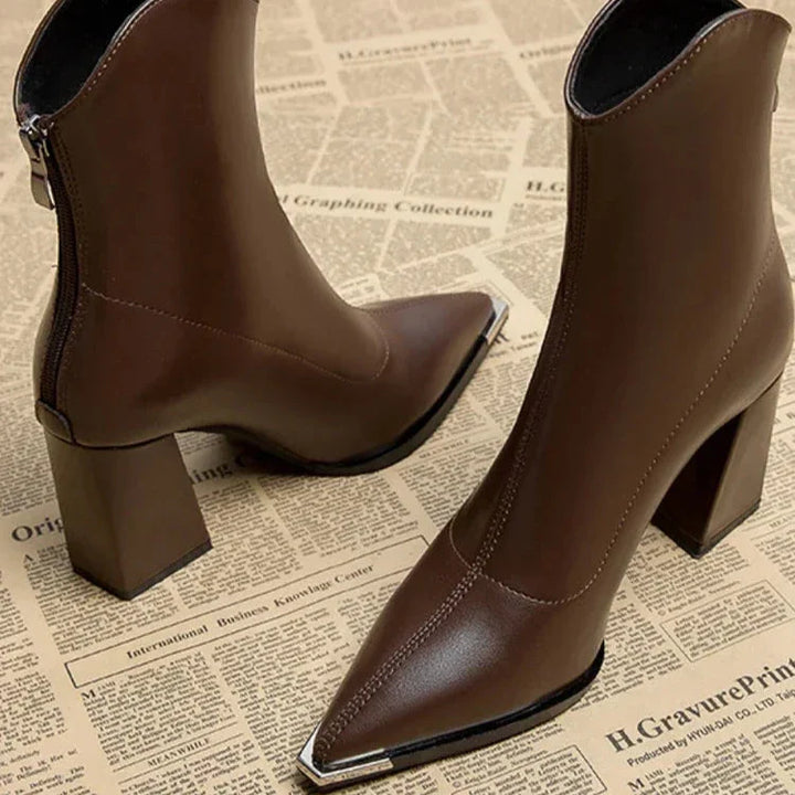 CHROME TIP™ - SLEEK CHELSEA BOOTS