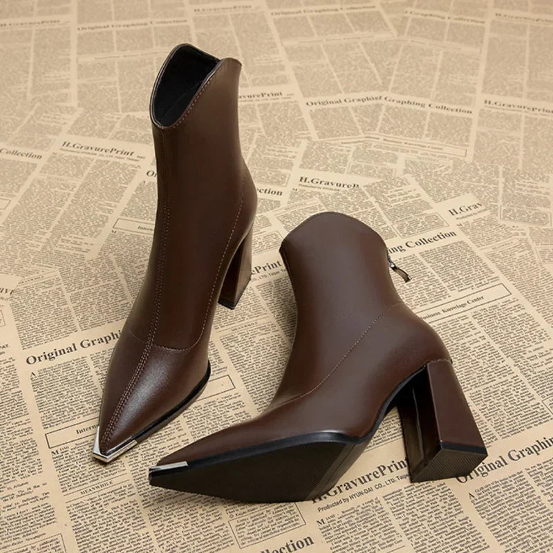 CHROME TIP™ - SLEEK CHELSEA BOOTS