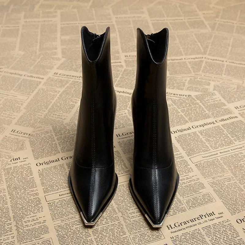 CHROME TIP™ - SLEEK CHELSEA BOOTS