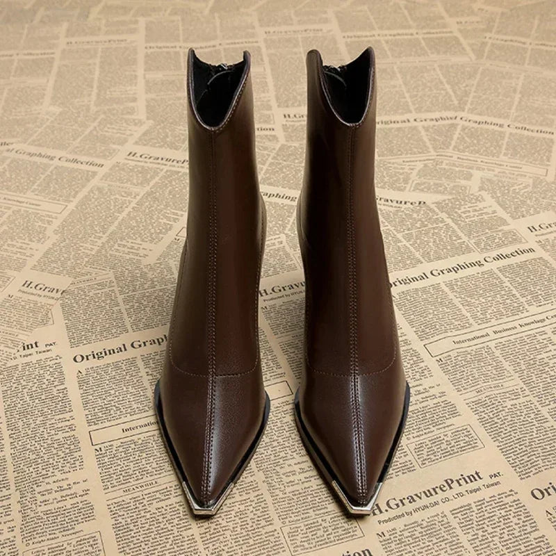 CHROME TIP™ - SLEEK CHELSEA BOOTS