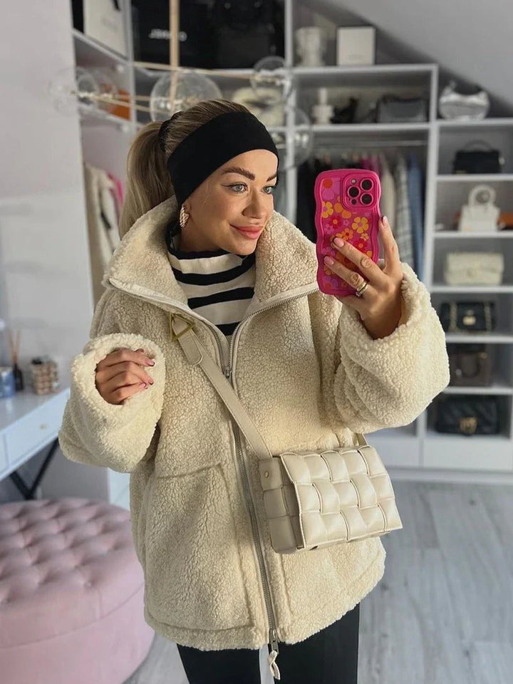 Aven™ - COZY TEDDY COAT WITH A MODERN SILHOUETTE