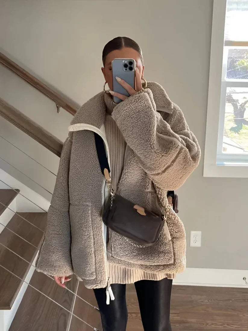 Aven™ - COZY TEDDY COAT WITH A MODERN SILHOUETTE