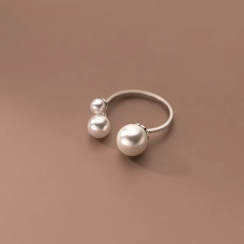 Celina™ - ADJUSTABLE TRIPLE FRESHWATER PEARL RING