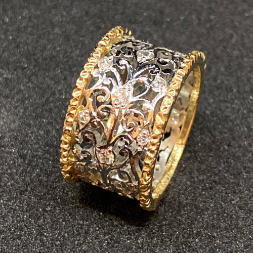 Delphine™ - VINTAGE INSPIRED RING WITH ZIRKONIA DETAIL