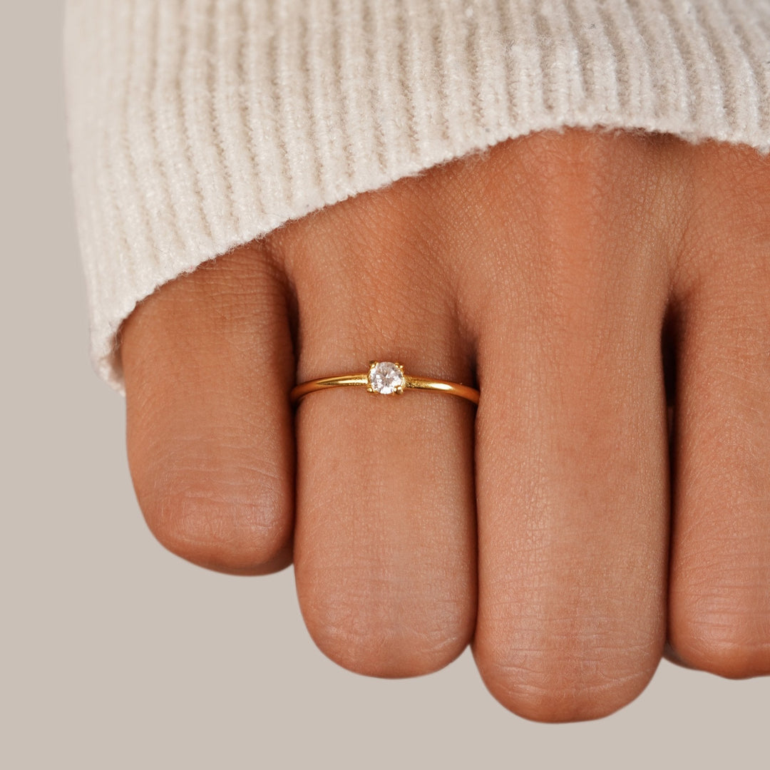 Aaliyah Goldring™ - ELEGANT RING WITH A STUNNING DESIGN