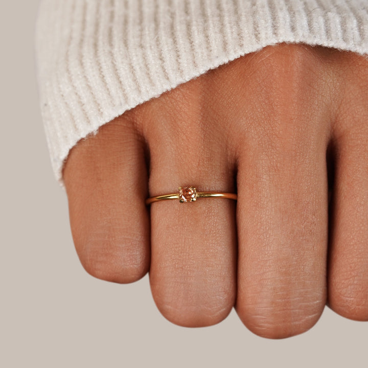 Aaliyah Goldring™ - ELEGANT RING WITH A STUNNING DESIGN