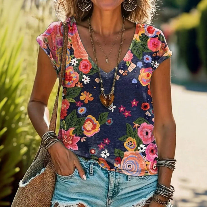 Lillian™ - FLORAL PRINT T-SHIRT WITH A RELAXED FIT