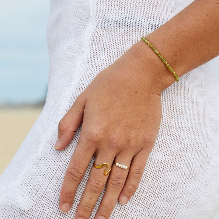 Violette™ - ELEGANT PEARL RING WITH A TIMELESS DESIGN