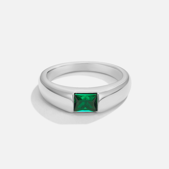 Brielle™ - ELEGANT RING WITH EMBER AND EMERALD ACCENTS