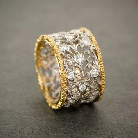 Delphine™ - VINTAGE INSPIRED RING WITH ZIRKONIA DETAIL