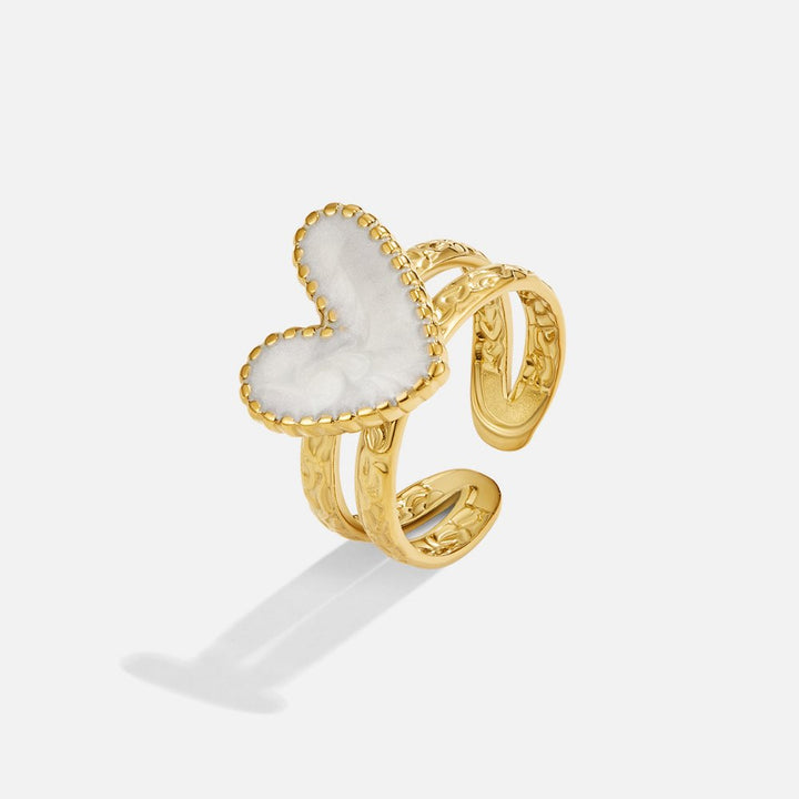 Giselle™ - ELEGANT GOLD RING WITH HEART DESIGN