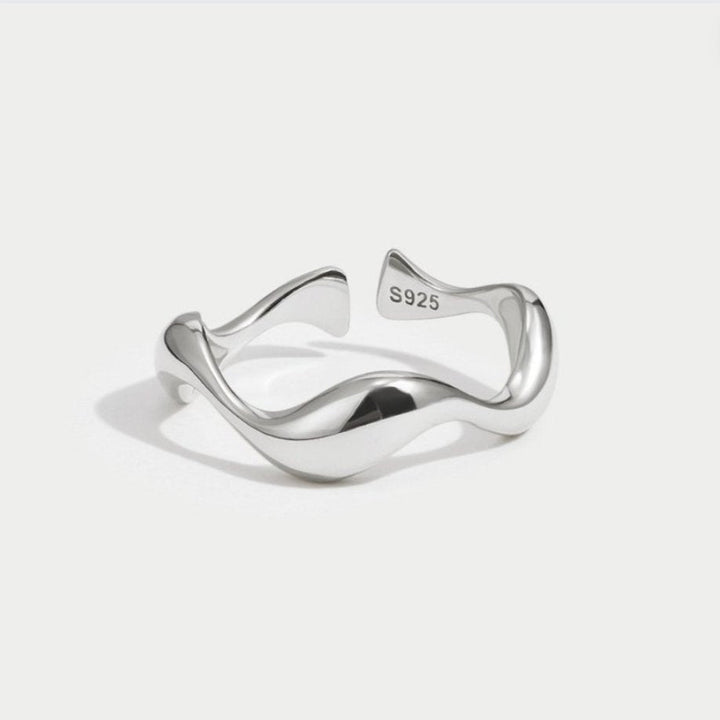 Camille™ - MINIMALIST RING WITH ELEGANT DESIGN