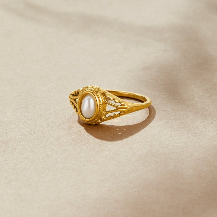 Alouette™ - VINTAGE ROYAL PEARL RING WITH ELEGANT DESIGN